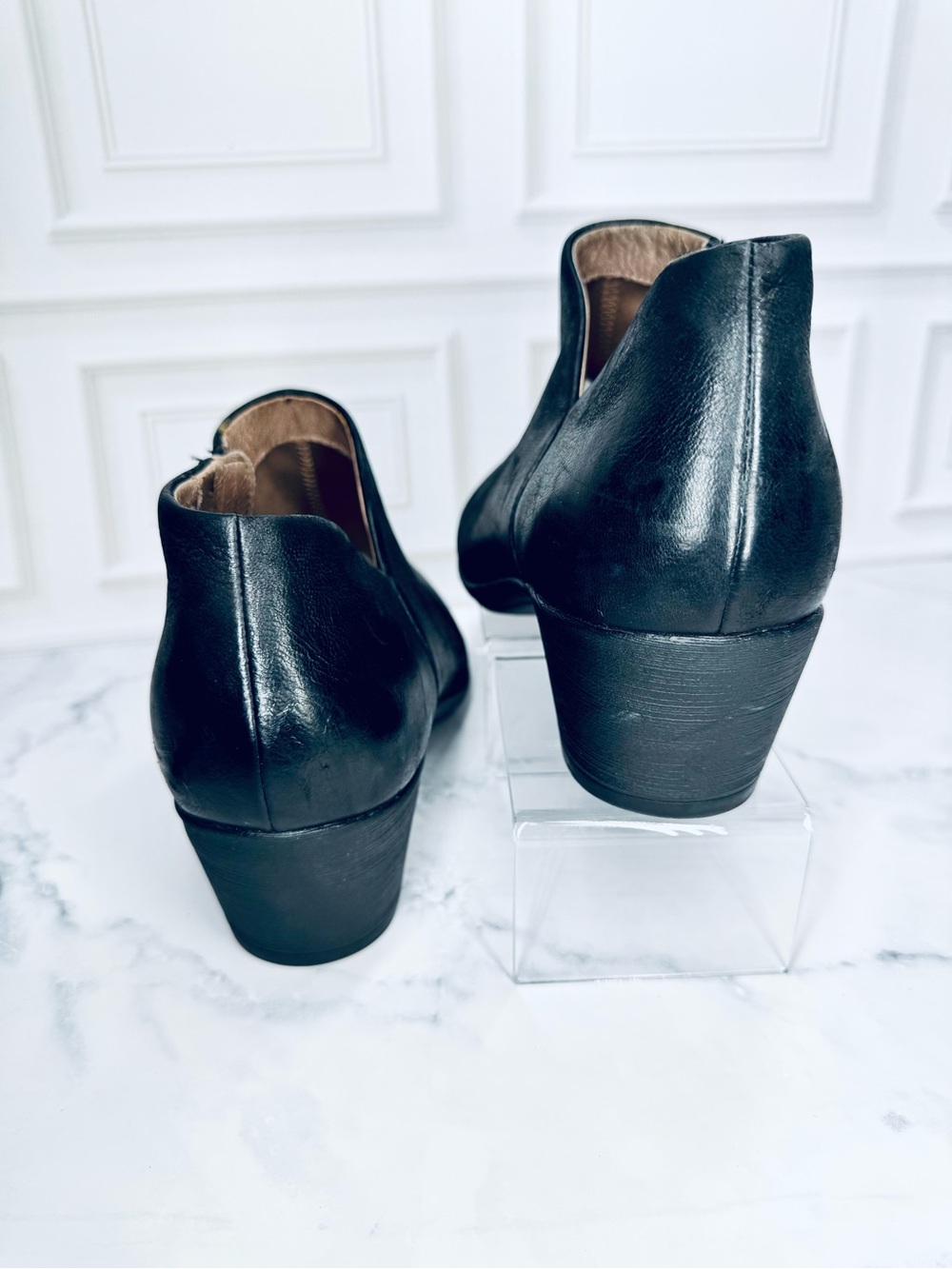 Dansko Raina Black Leather V-Cut Ankle Booties EU 40 US 9.5 FALL FAVORITE! - Picture 6 of 12